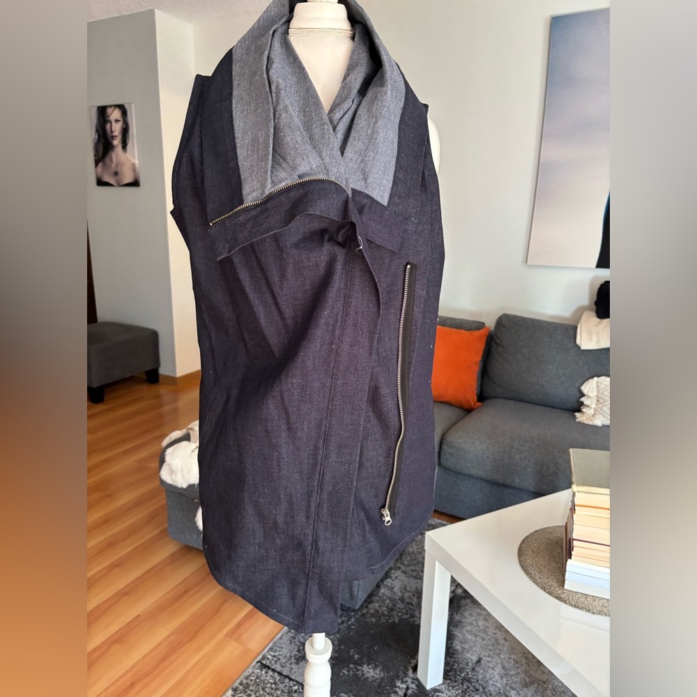 Stylish Gray Women's Vest